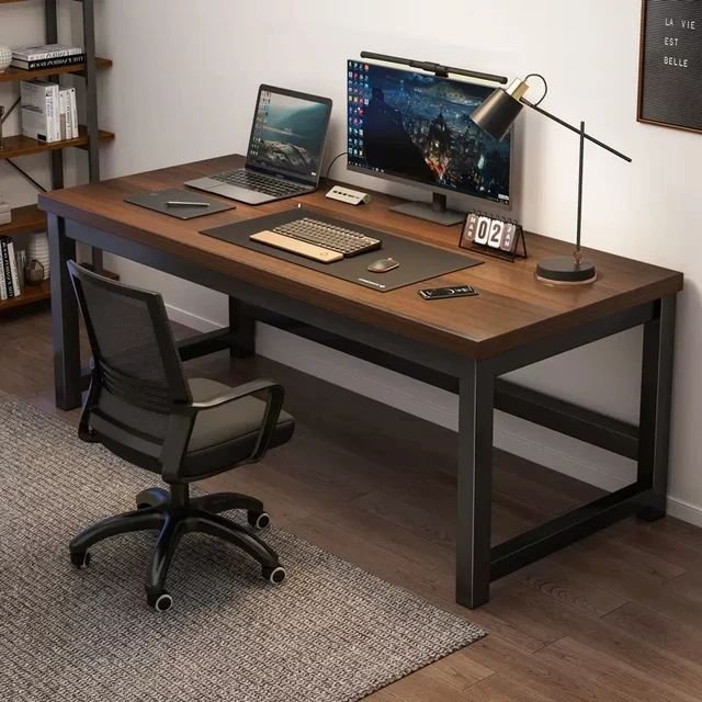 Simple Elegant Computer Table